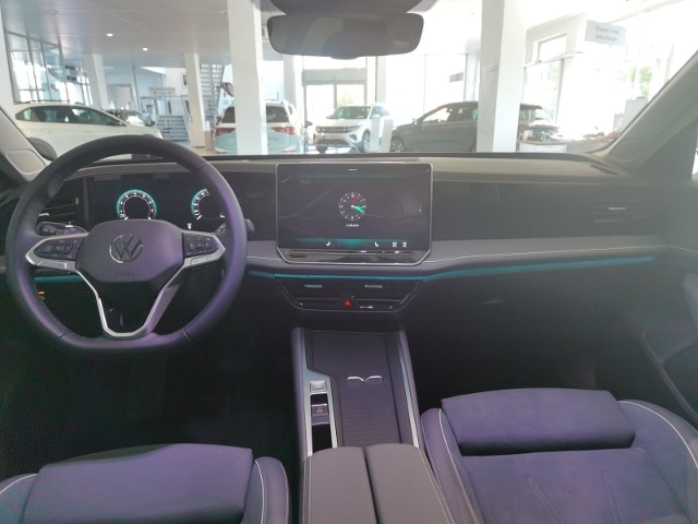 Volkswagen Passat 1.5 eTSI BMT DSG