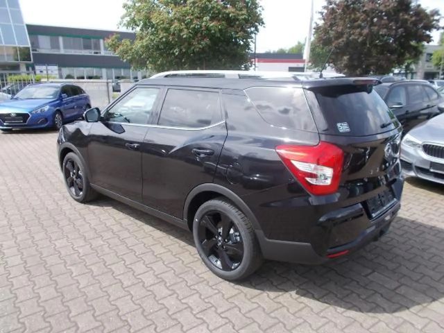 SsangYong Tivoli Grand Blackline 1.5T Navi LED Alu18" Sitzh. Kamera