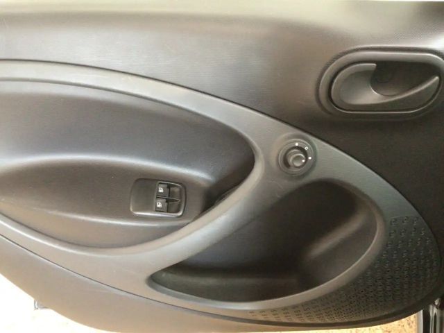 Smart EQ forfour smart EQ forfour Klima/Sitzhzg./BC/Tempomat/eFH.