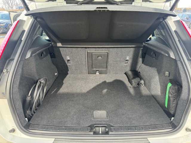 Volvo XC40 Dark Plus Recharge T5