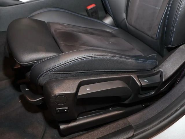 BMW 330 330e M-Sport Sedan