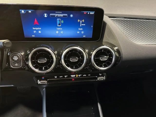 Mercedes-Benz GLA 200 Progressive