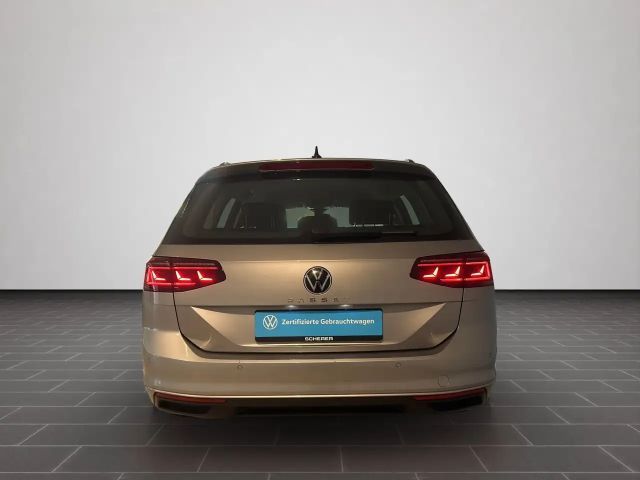 Volkswagen Passat 1.5 TSI Business DSG Variant