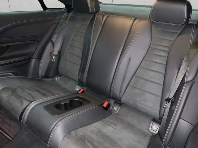 Mercedes-Benz E 200 Coupé