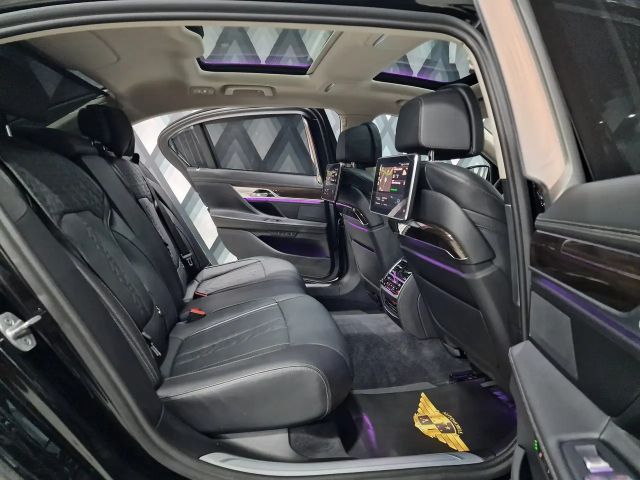 BMW 745 Sedan xDrive