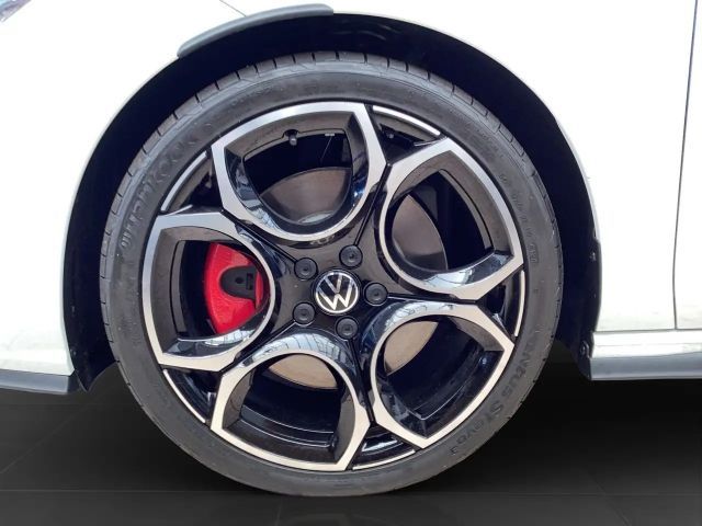 Volkswagen Golf DSG GTI Style