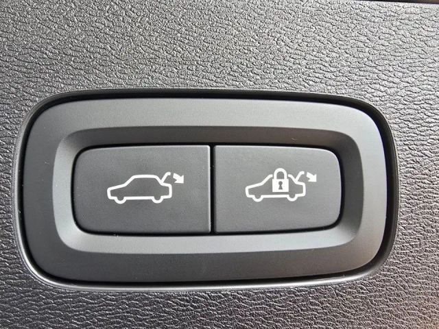 Volvo V60 Cross Country AWD Plus