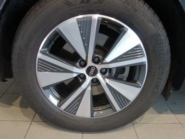 Audi Q8 e-tron 55 Business Quattro