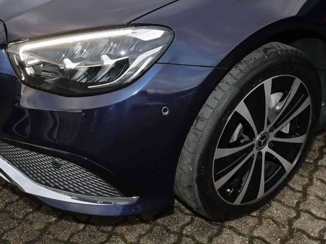 Mercedes-Benz E 300 E 300 de Sedan