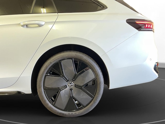 Volkswagen Passat 2.0 TDI R-Line Variant