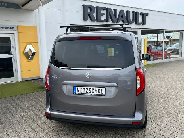 Mercedes-Benz T-Klasse EDITION 180d AUTOMATIK (8xRÄDER/NAVI)