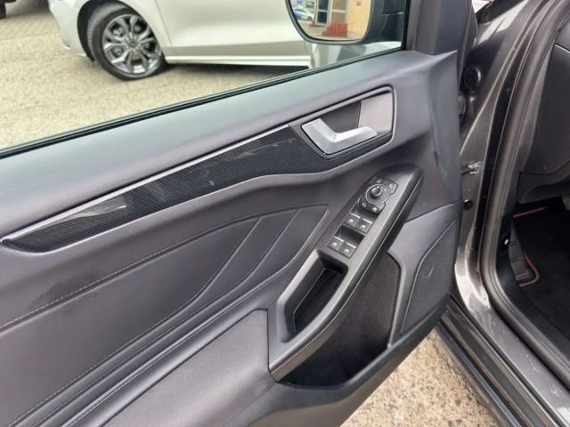 Ford Focus EcoBoost ST Line Wagon