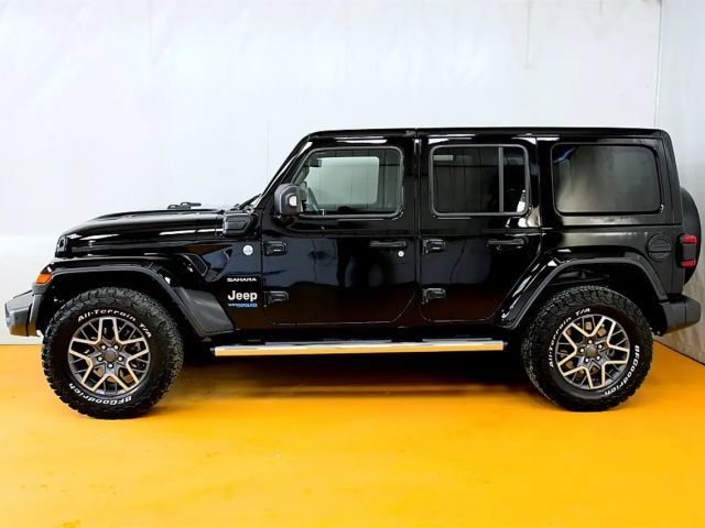Jeep Wrangler Sahara