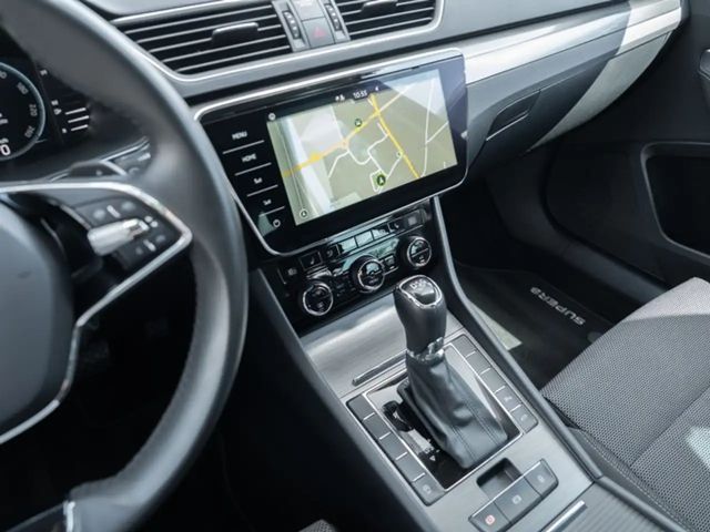 Skoda Superb 2.0 TDI Combi Style Style