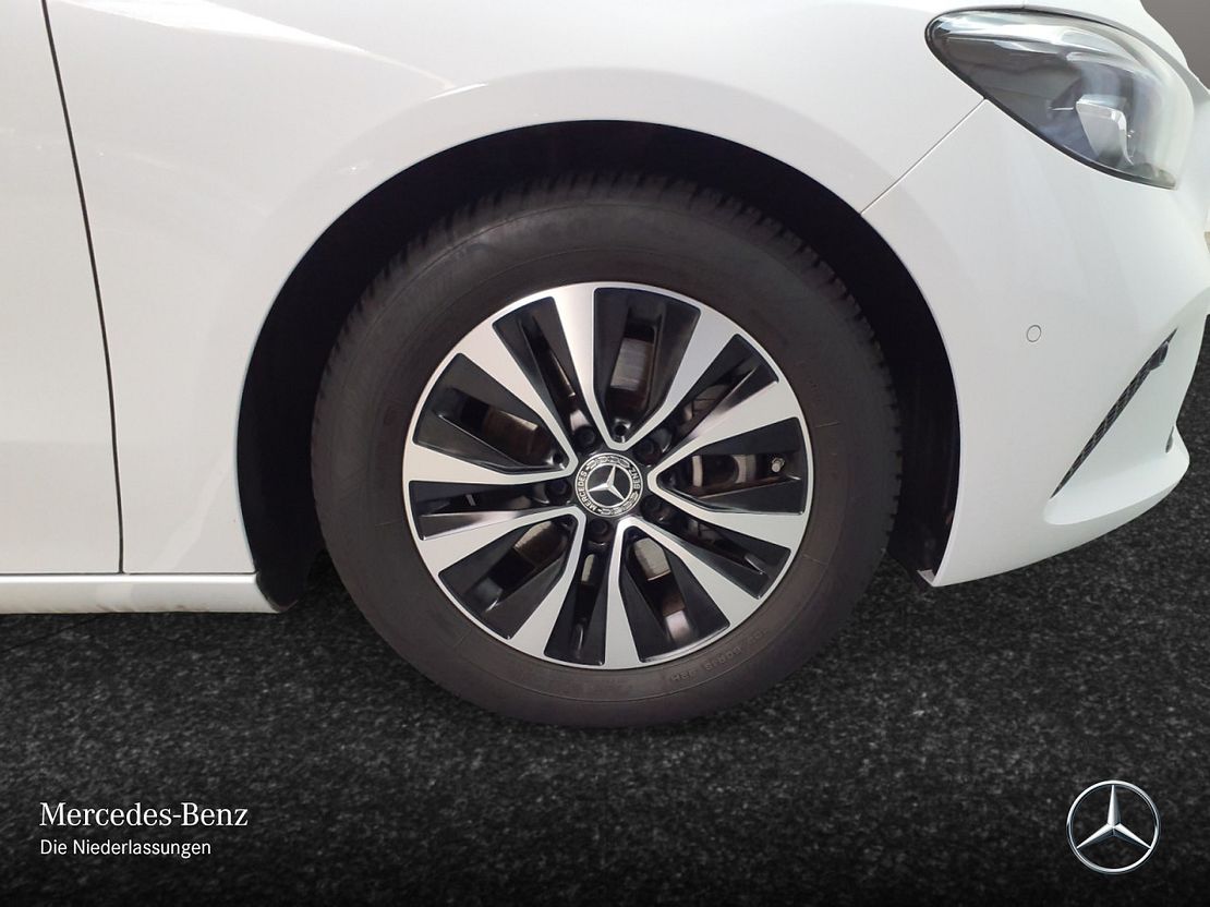 Mercedes-Benz B 200 Sedan