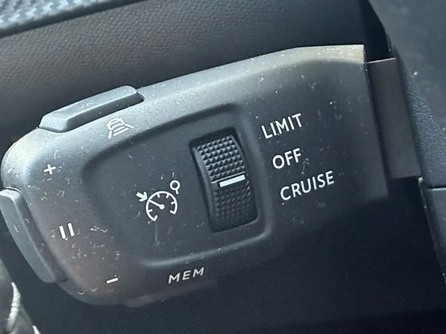 Peugeot E-208 Allure Pack Hybrid