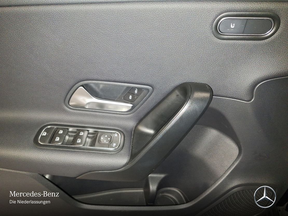 Mercedes-Benz A 200 A 200 d