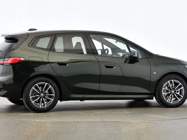 BMW 218 218d Sedan