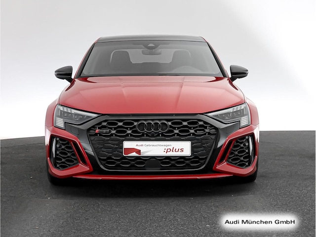 Audi RS3 Quattro S-Tronic Sedan