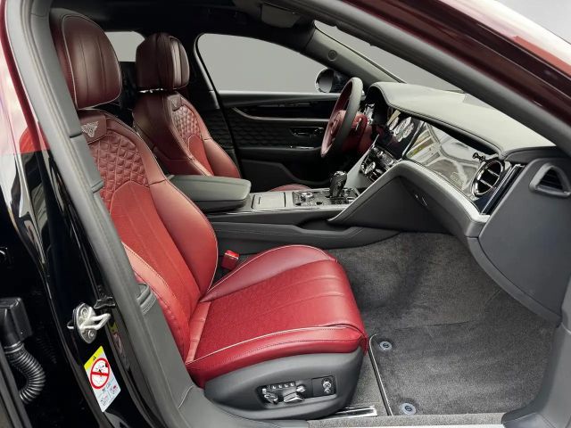 Bentley Flying Spur Hybrid V8