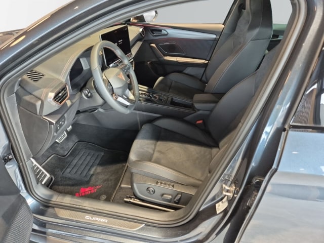 Cupra Leon 1.5 eTSI Matrix Sennheiser DCC ACC Kessy