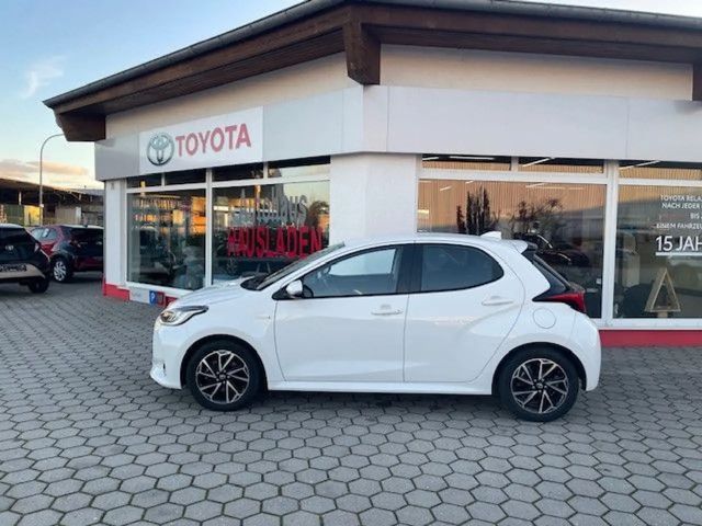 Toyota Yaris Hatchback Hybride Team D