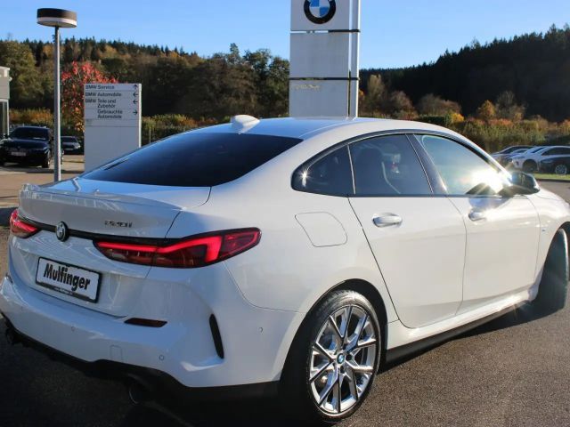 BMW 220 220i Coupé M-Sport