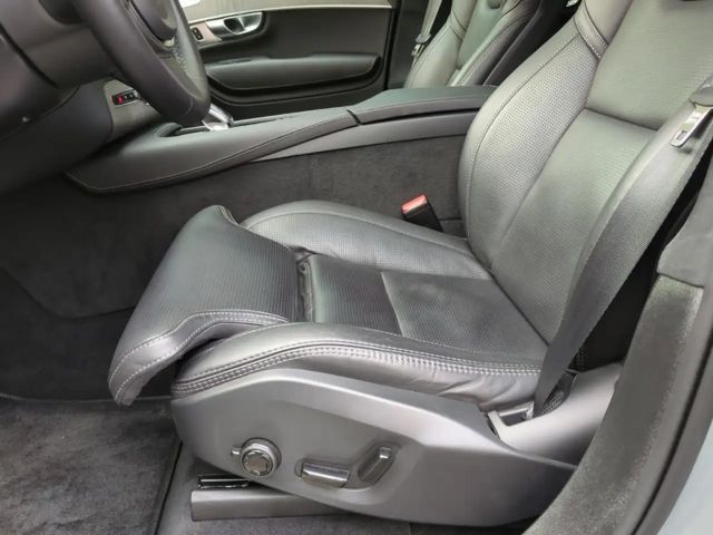 Volvo XC90 Dark Recharge T8 Ultimate