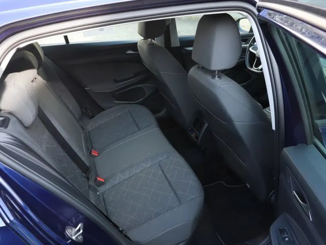 Volkswagen Golf 1.5 eTSI DSG Golf VIII