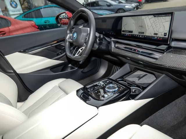 BMW 550 M-Sport Sedan xDrive