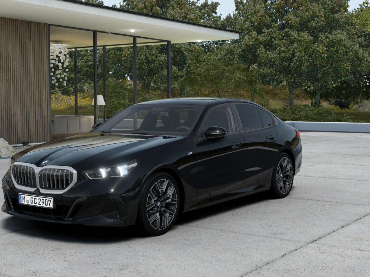BMW 520 520d M-Sport Sedan