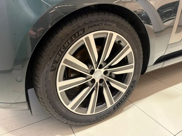 Land Rover Range Rover D300 HSE