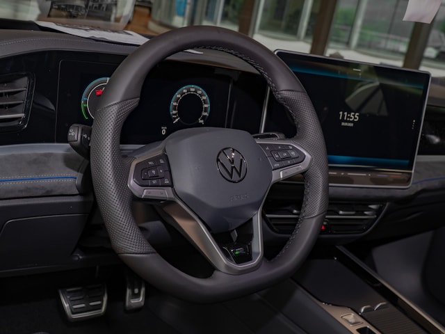 Volkswagen Passat R-Line eHybrid