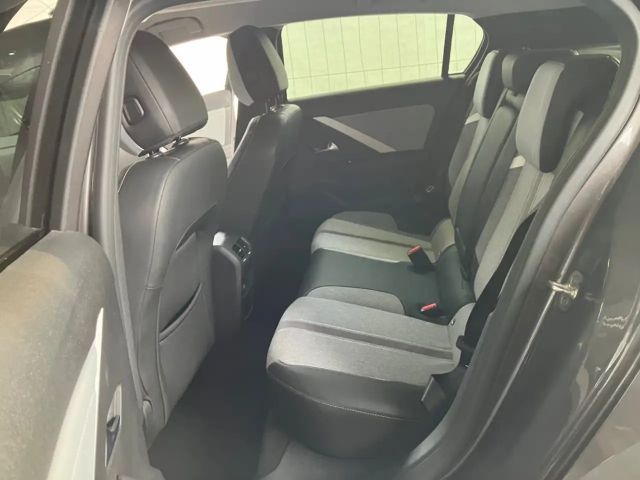 Opel Astra 1.2 Turbo