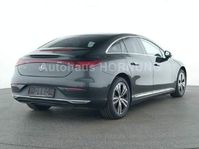 Mercedes-Benz EQE 300 Sedan