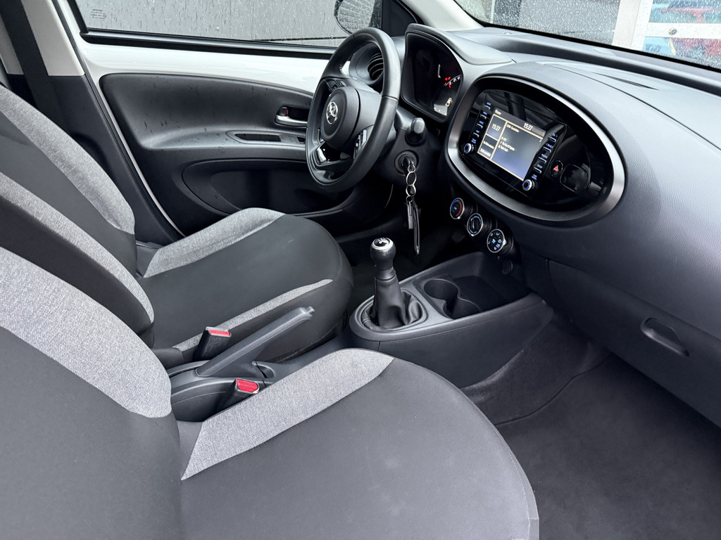 Toyota Aygo X 5-deurs Basis