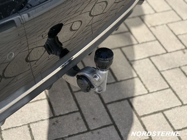 Mercedes-Benz C 200 AMG Line C 200 d Sedan