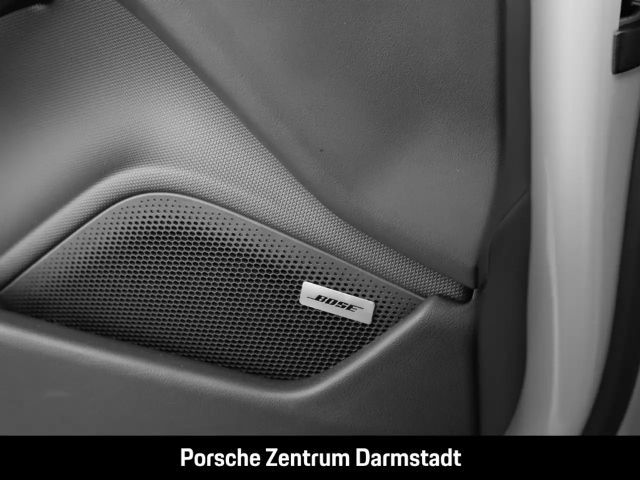 Porsche Taycan 4 Cross Turismo