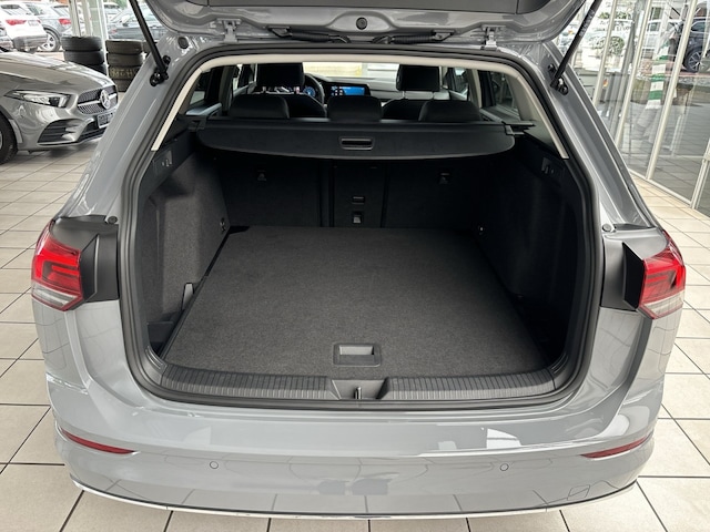 Volkswagen Golf 1.0 TSI Golf VIII Variant