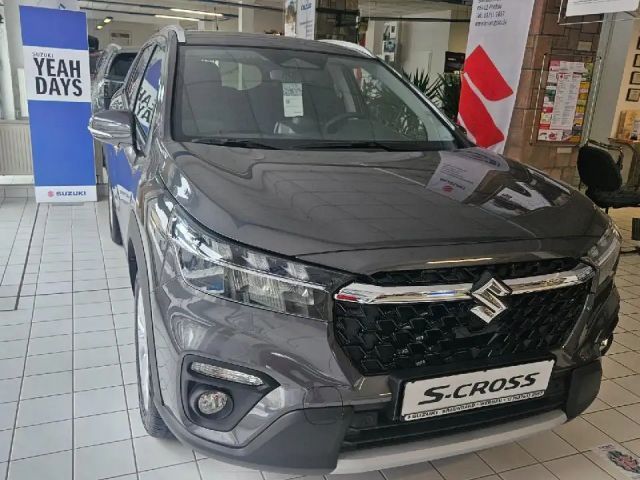 Suzuki S-Cross Hybrid