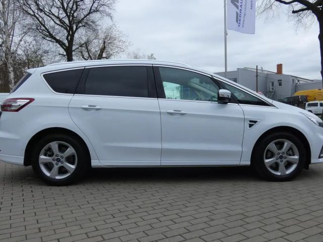 Ford S-Max 2.5 Hybrid 'Titanium'  #LED #NAVI #ACC #KAM