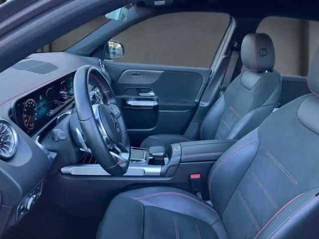 Mercedes-Benz EQB 300 4MATIC AMG Line