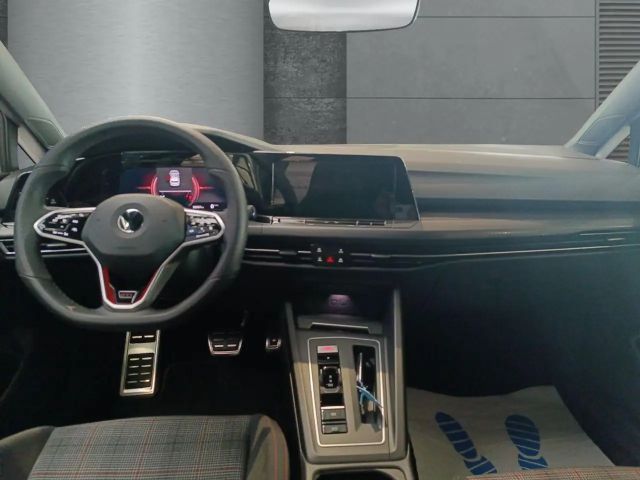 Volkswagen Golf 2.0 TSI DSG