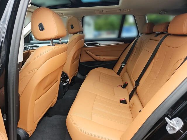 BMW 530 530i Touring xDrive