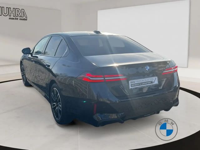 BMW 520 520i M-Sport Sedan