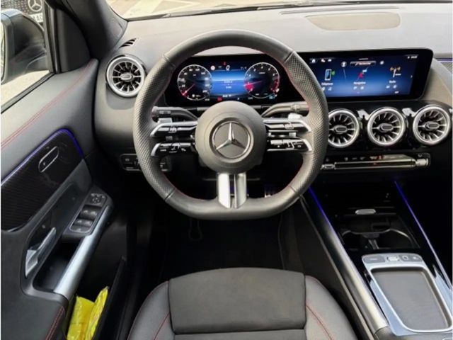 Mercedes-Benz GLA 180 AMG Line