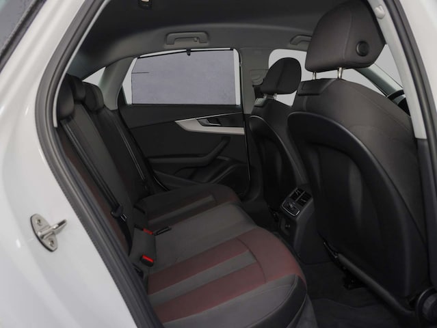 Audi A4 35 TDI S-Tronic Sedan