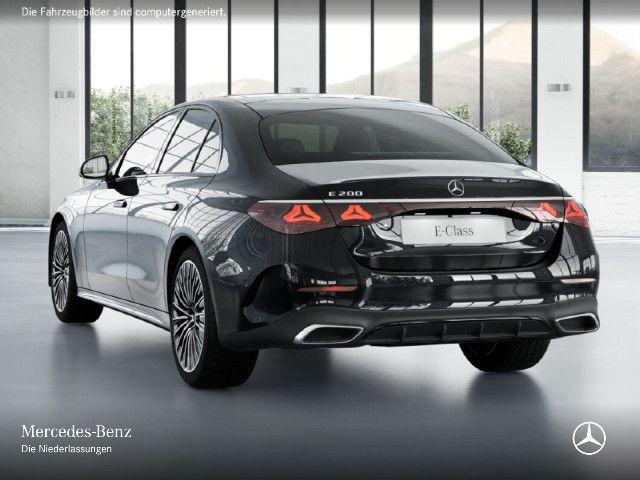 Mercedes-Benz E 200 Sedan