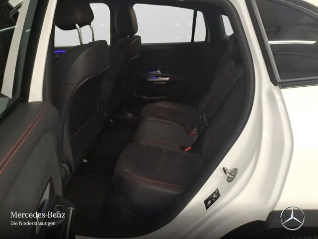 Mercedes-Benz GLA 200 AMG Line