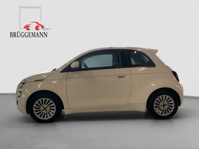 Fiat 500e + Radio- & Winterpaket